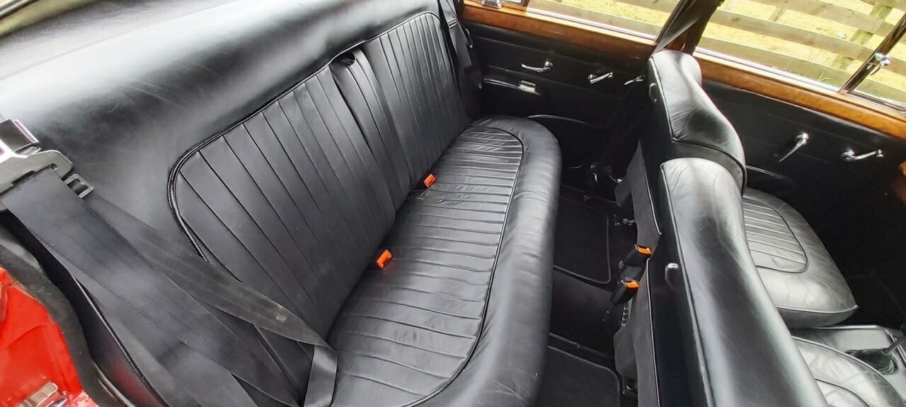 1961 JAGUAR MK II 3.8 4 SP MAN + OVERDRIVE 4D SEDAN