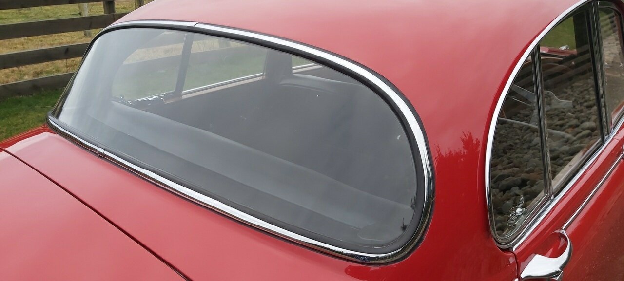 1961 JAGUAR MK II 3.8 4 SP MAN + OVERDRIVE 4D SEDAN