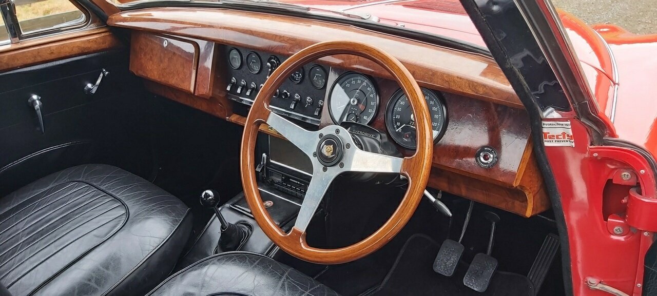 1961 JAGUAR MK II 3.8 4 SP MAN + OVERDRIVE 4D SEDAN