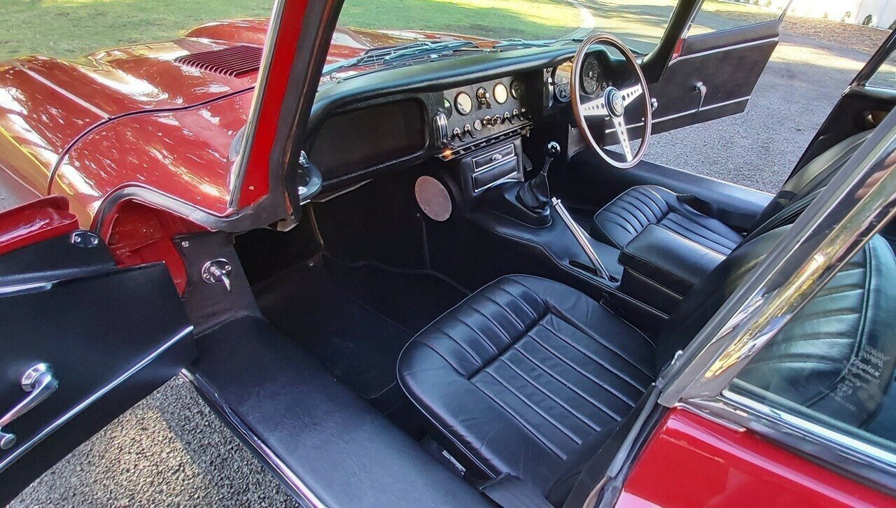 1973 JAGUAR E TYPE SERIES 3 2+2 5.3 3 SP AUTOMATIC 2D COUPE