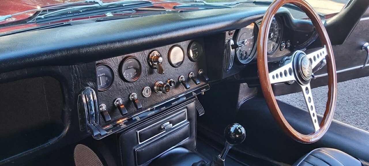 1973 JAGUAR E TYPE SERIES 3 2+2 5.3 3 SP AUTOMATIC 2D COUPE