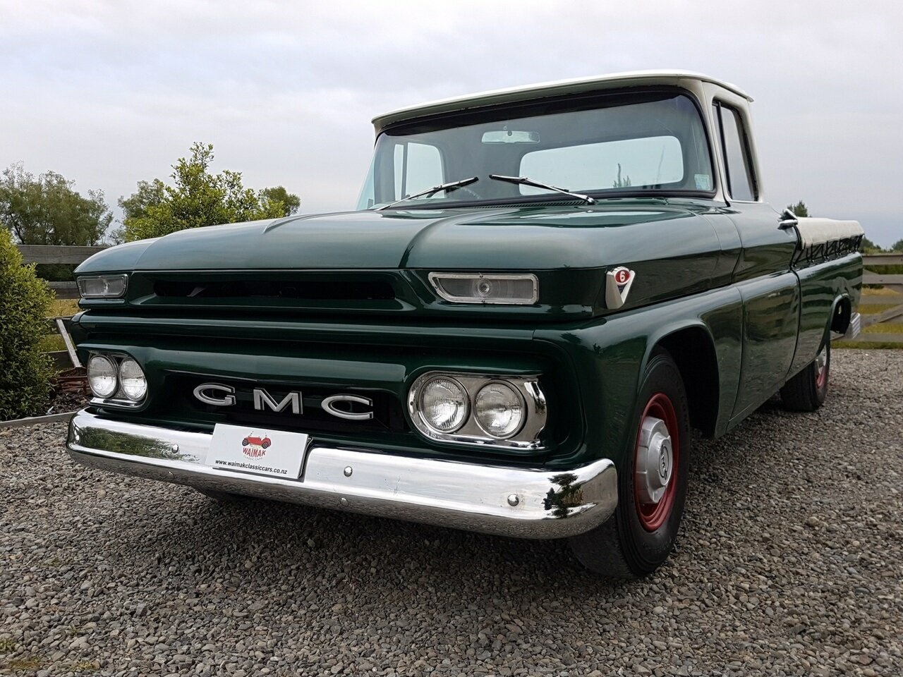 1962 GMC C10 AUTOMATIC UTILITY