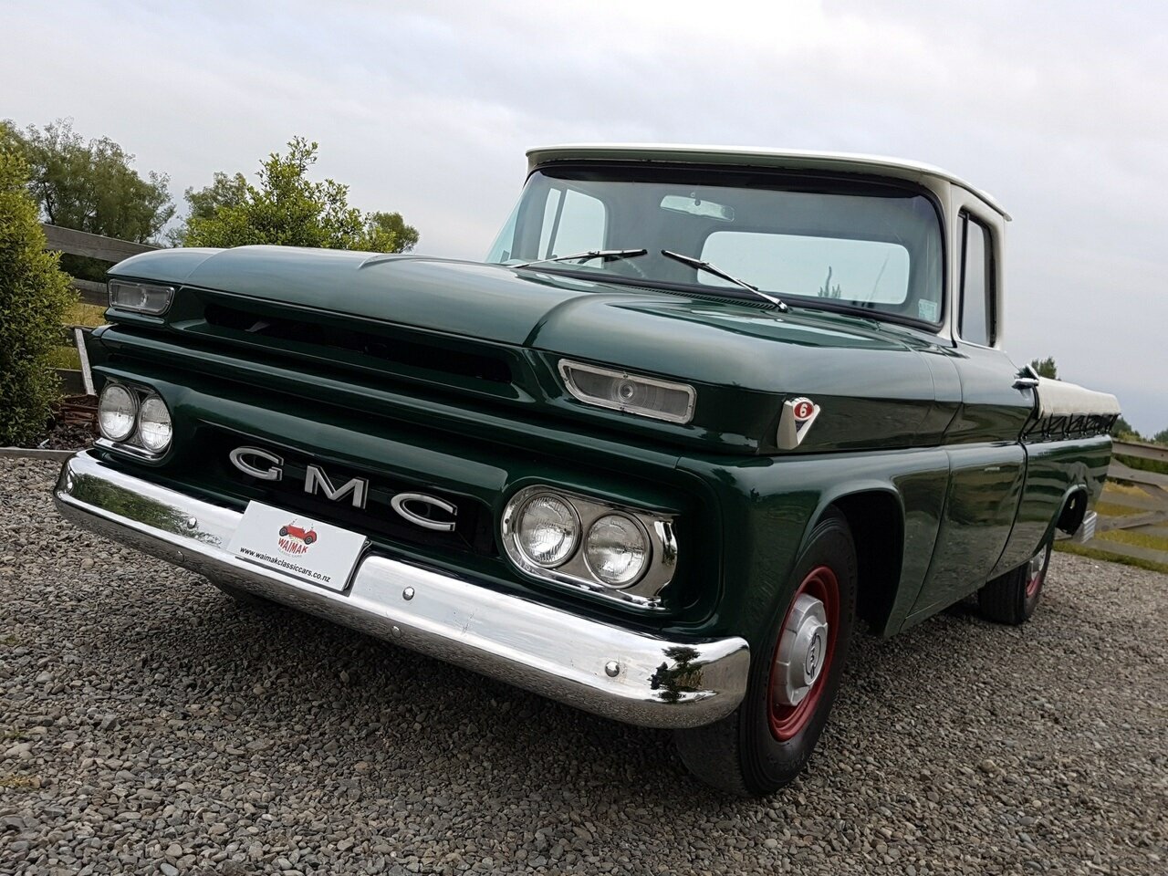 1962 GMC C10 AUTOMATIC UTILITY