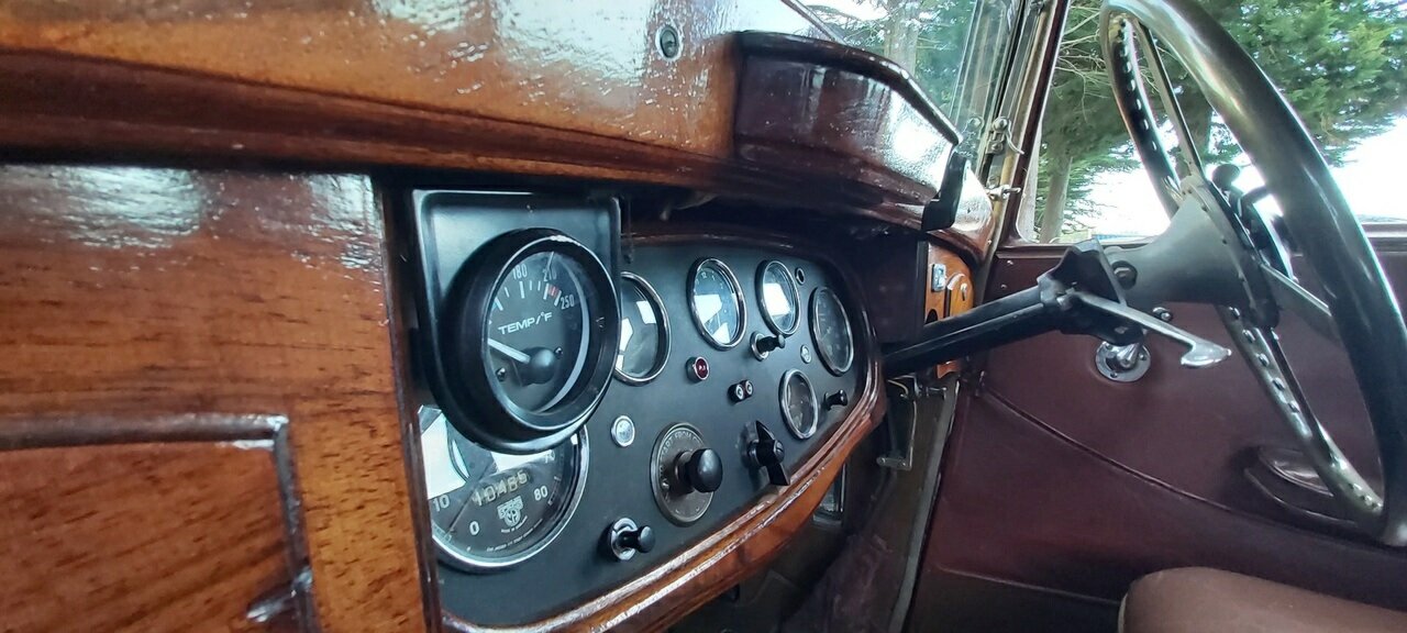 1934 ALVIS CRESTED EAGLE CHARLESWORTH MANUAL SALOON