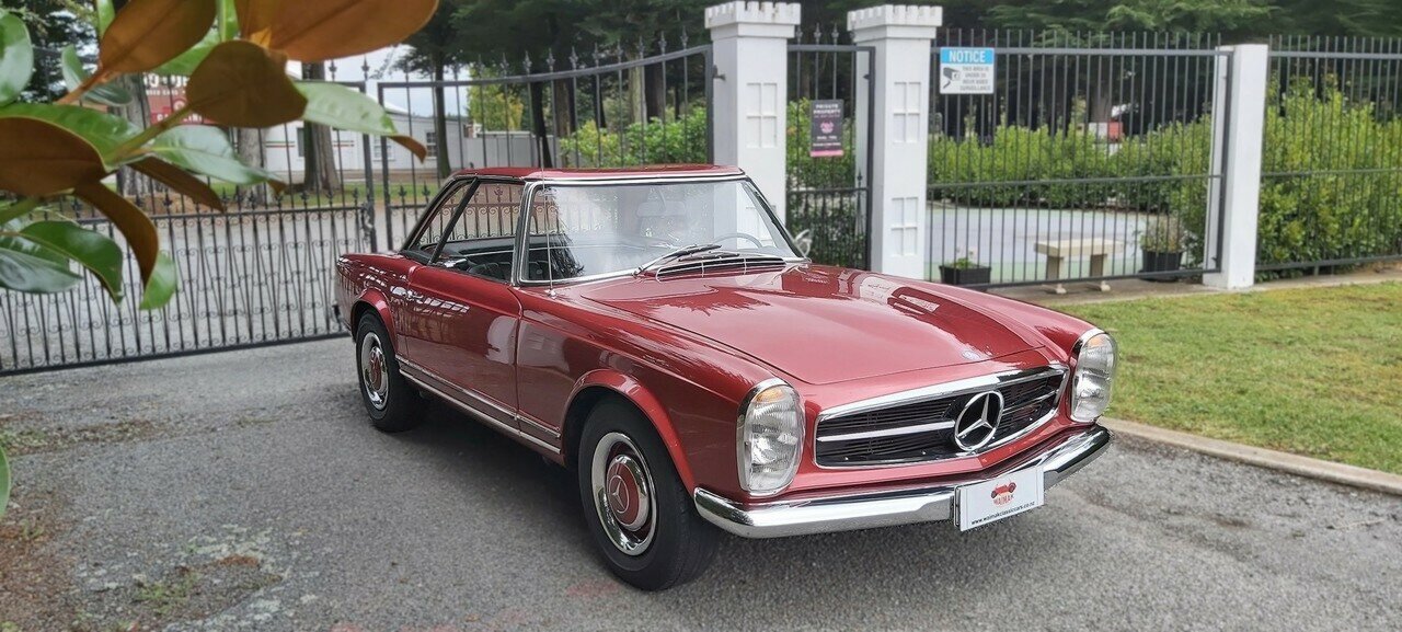 1964 MERCEDES-BENZ 230 SL AUTOMATIC CABRIOLET