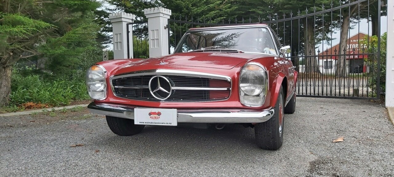 1964 MERCEDES-BENZ 230 SL AUTOMATIC CABRIOLET