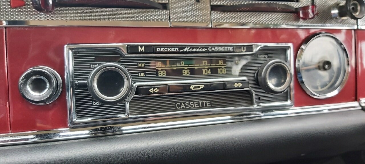 1964 MERCEDES-BENZ 230 SL AUTOMATIC CABRIOLET