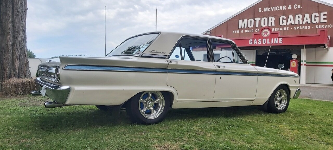 1963 FORD FAIRLANE COMPACT 500 AUTOMATIC SEDAN