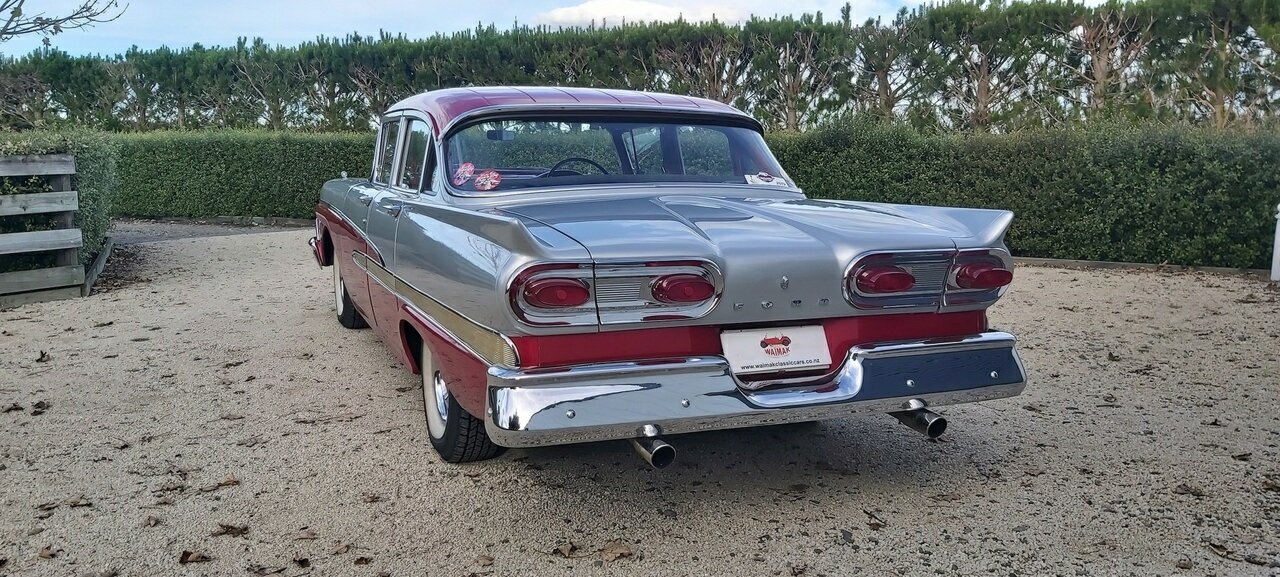 1958 FORD CUSTOM 300 AUTOMATIC SEDAN
