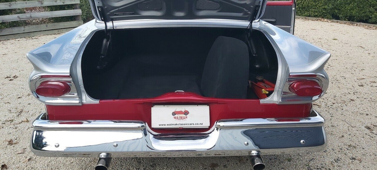 1958 FORD CUSTOM 300 AUTOMATIC SEDAN