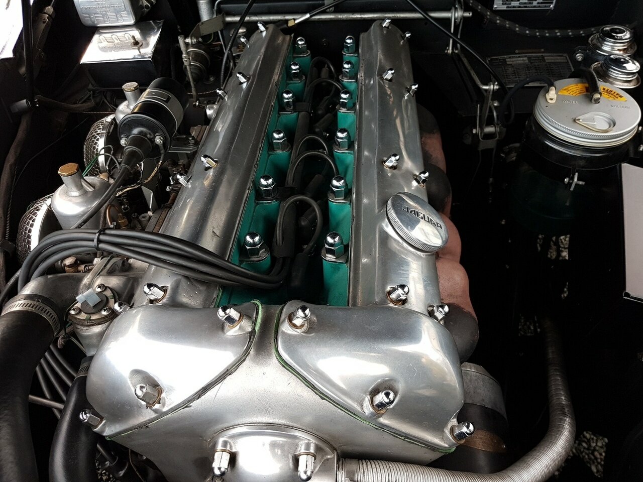 1959 JAGUAR XK150 MANUAL 2D COUPE