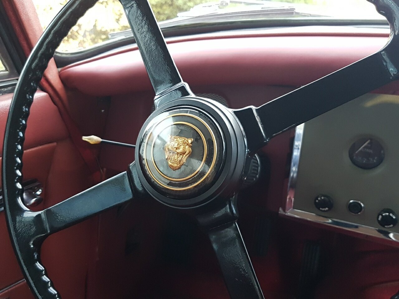 1959 JAGUAR XK150 MANUAL 2D COUPE