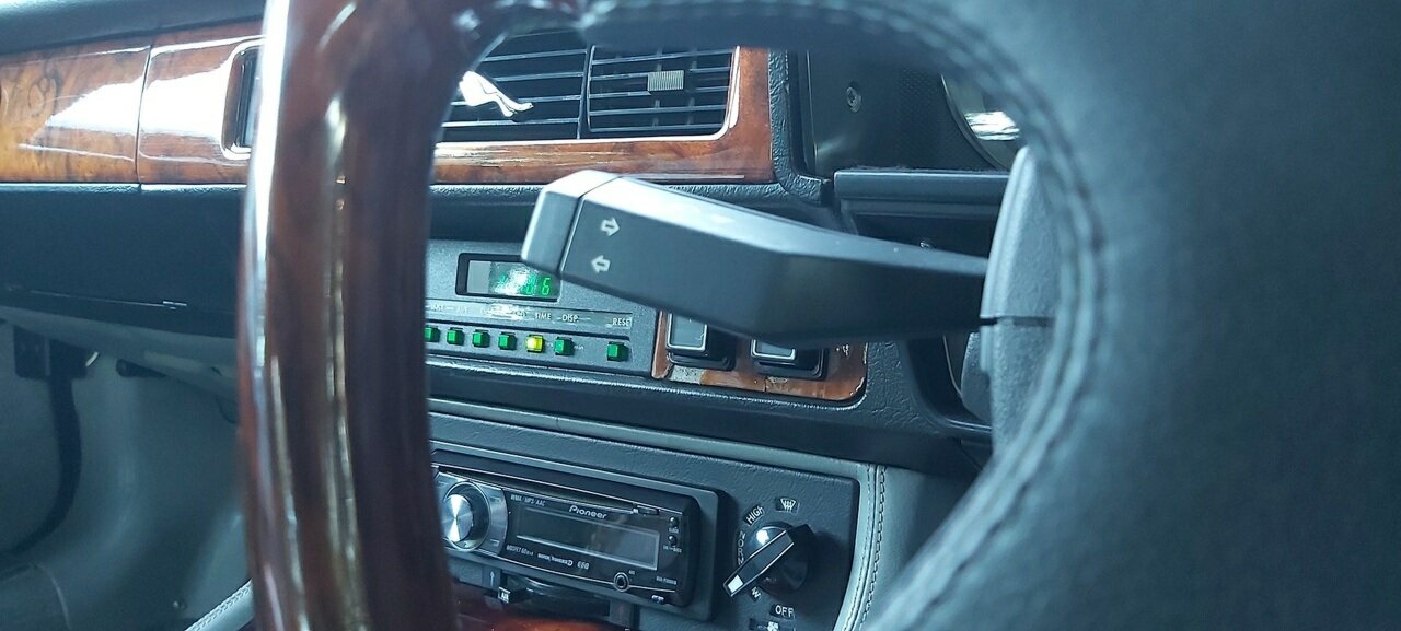 1990 JAGUAR XJS V12 3 SP AUTOMATIC 2D CONVERTIBLE