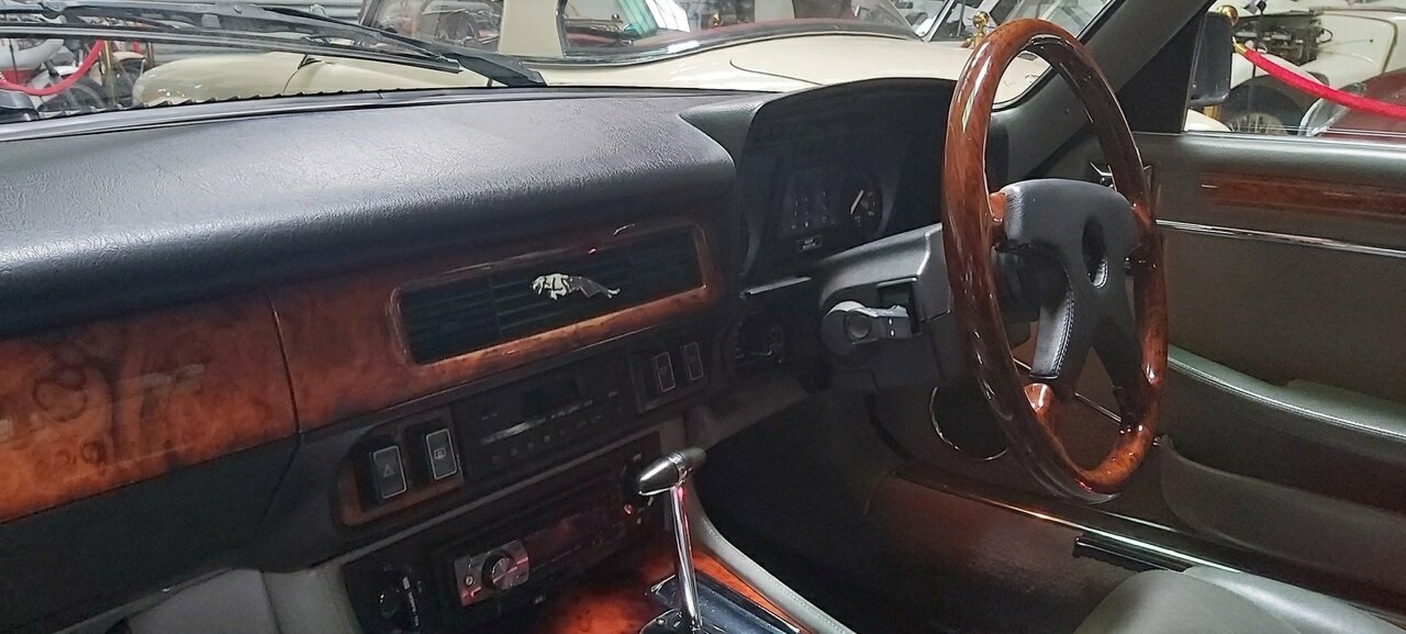 1990 JAGUAR XJS V12 3 SP AUTOMATIC 2D CONVERTIBLE