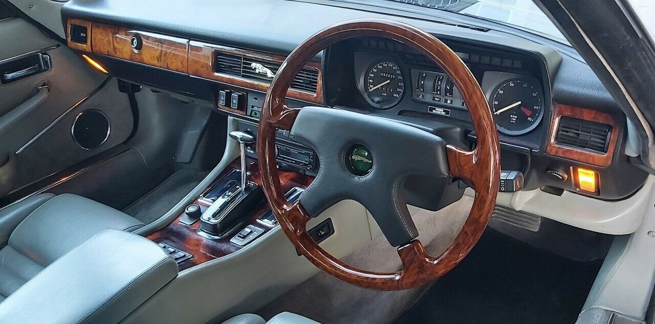 1990 JAGUAR XJS V12 3 SP AUTOMATIC 2D CONVERTIBLE