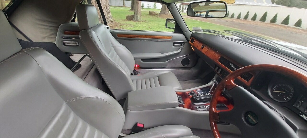 1990 JAGUAR XJS V12 3 SP AUTOMATIC 2D CONVERTIBLE