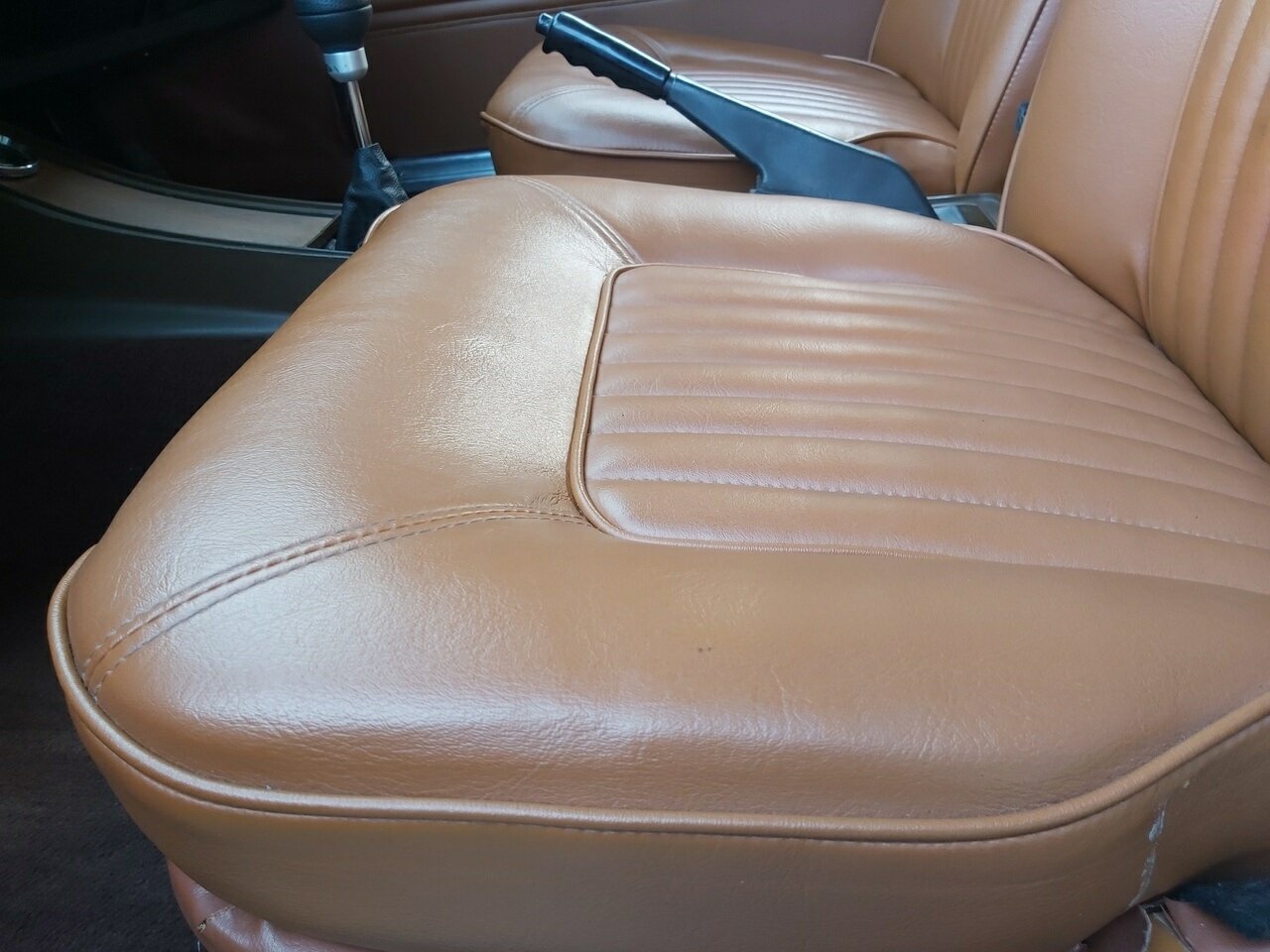 1972 FORD CAPRI 2.0LTR MANUAL 2D COUPE