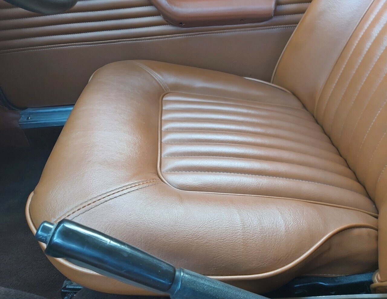 1972 FORD CAPRI 2.0LTR MANUAL 2D COUPE