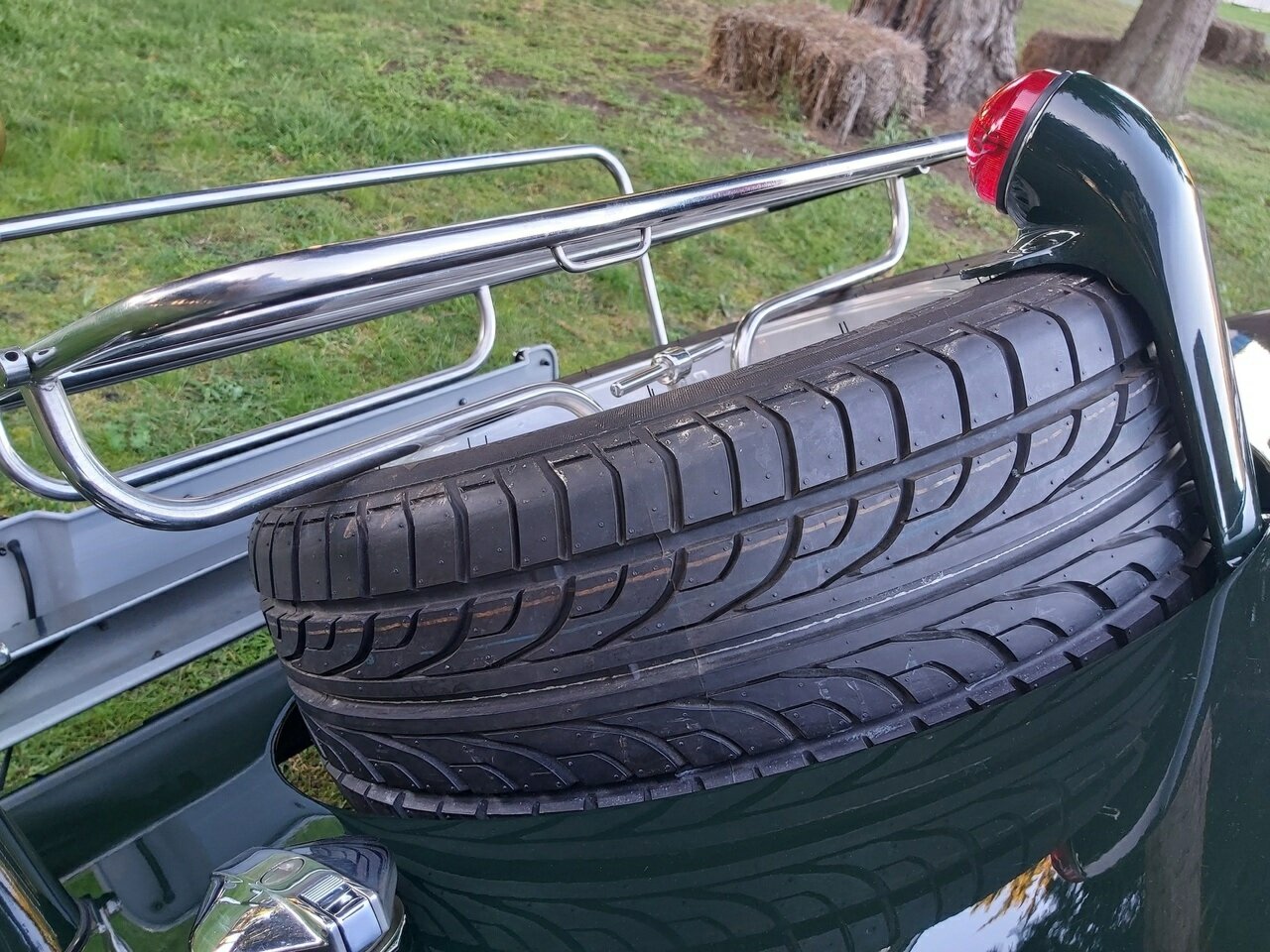 2000 MORGAN PLUS EIGHT ROADSTER