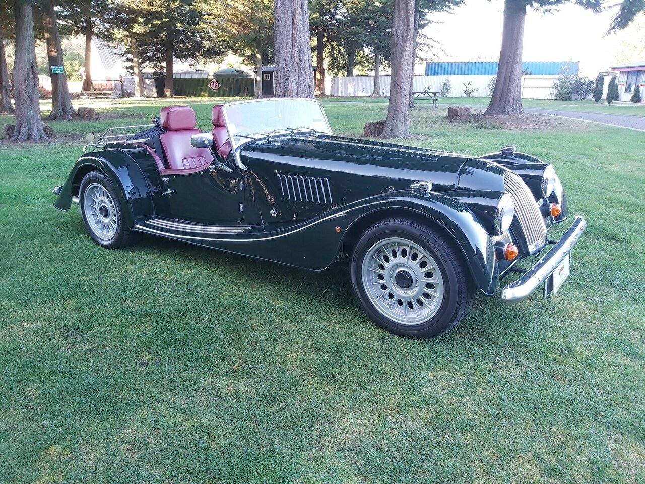 2000 MORGAN PLUS EIGHT ROADSTER