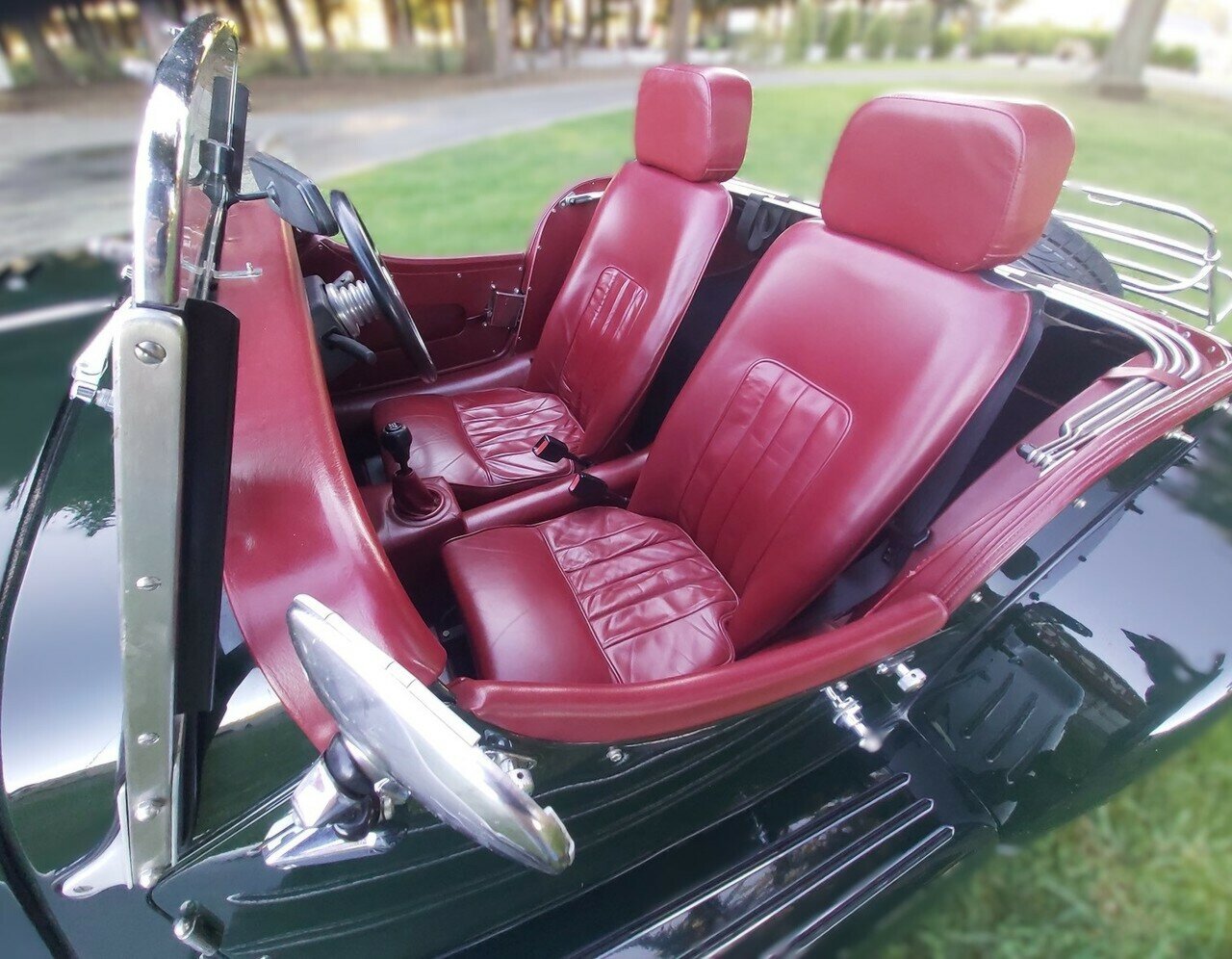 2000 MORGAN PLUS EIGHT ROADSTER