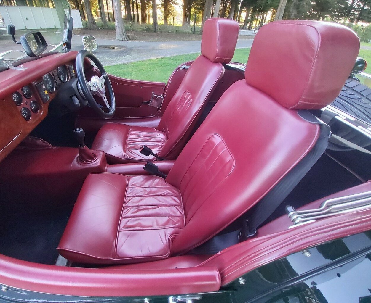 2000 MORGAN PLUS EIGHT ROADSTER