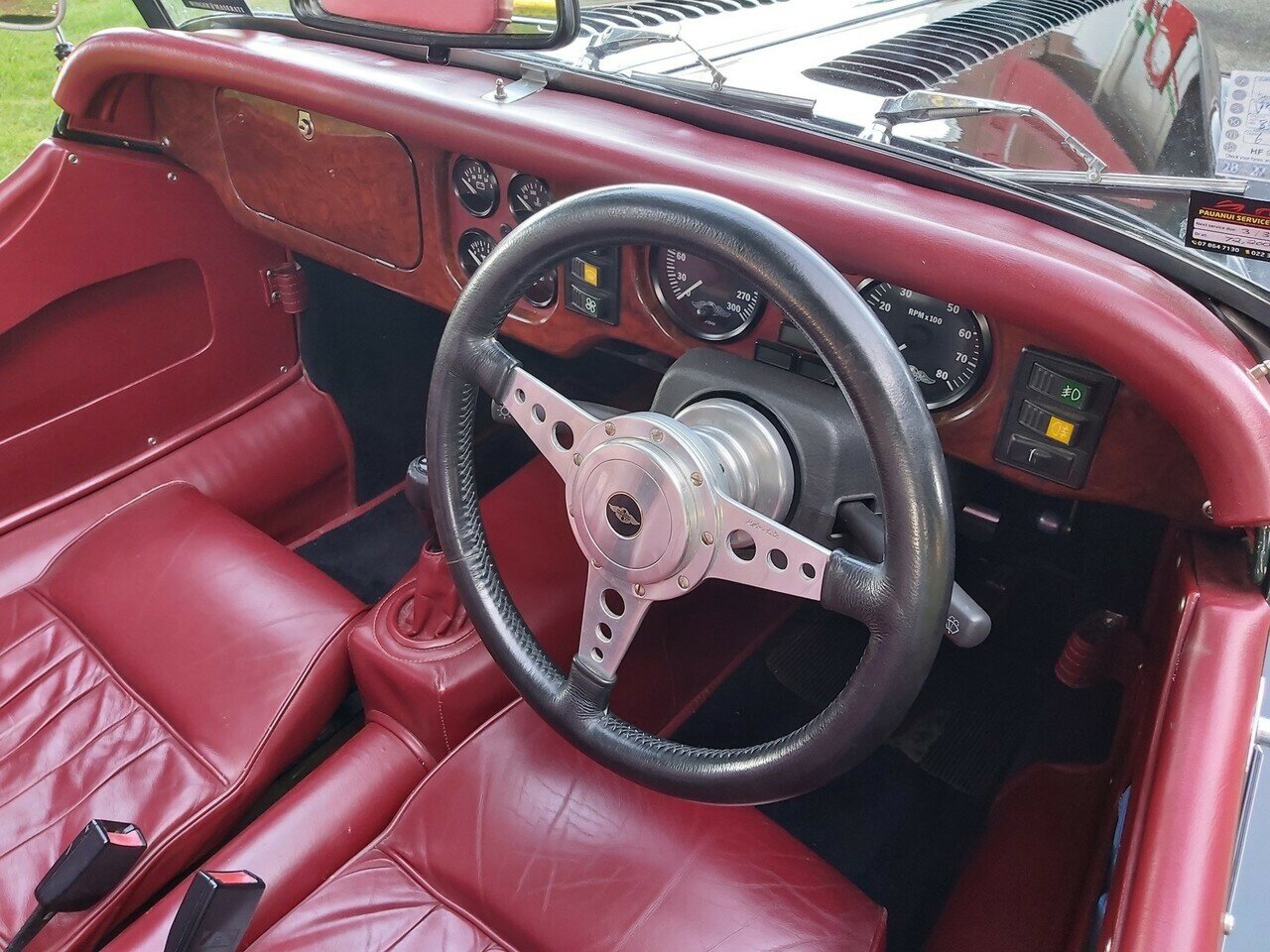 2000 MORGAN PLUS EIGHT ROADSTER