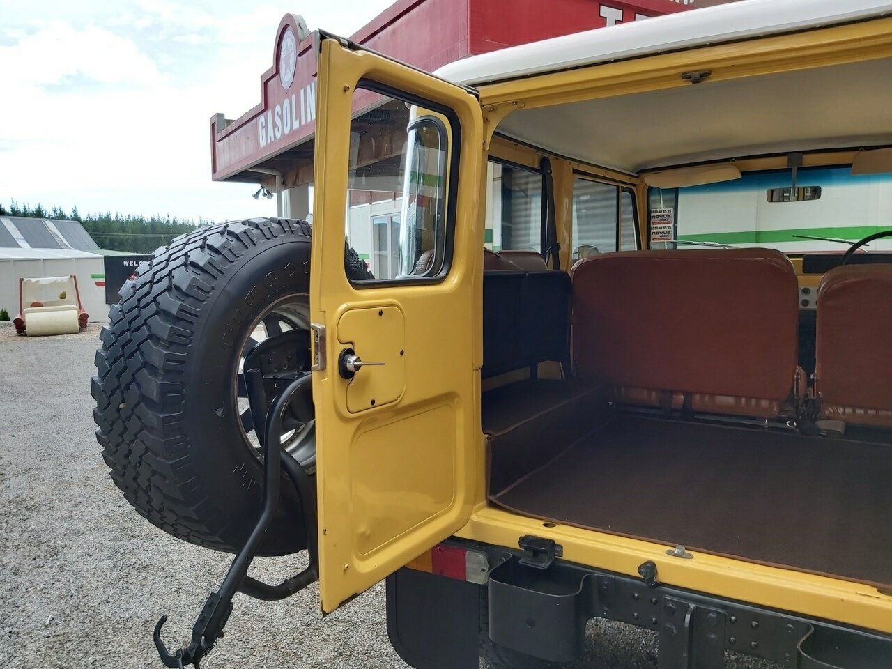 1983 TOYOTA LANDCRUISER SWB (4x4) 4 SP MANUAL 4X4 2D HARDTOP