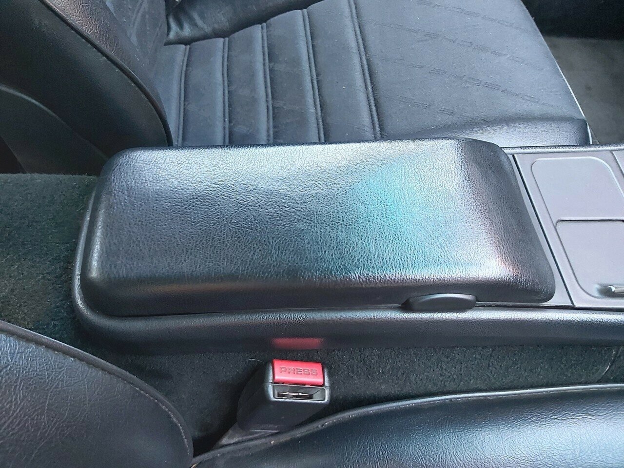 1991 PORSCHE 944 S2 5 SP MANUAL 2D COUPE