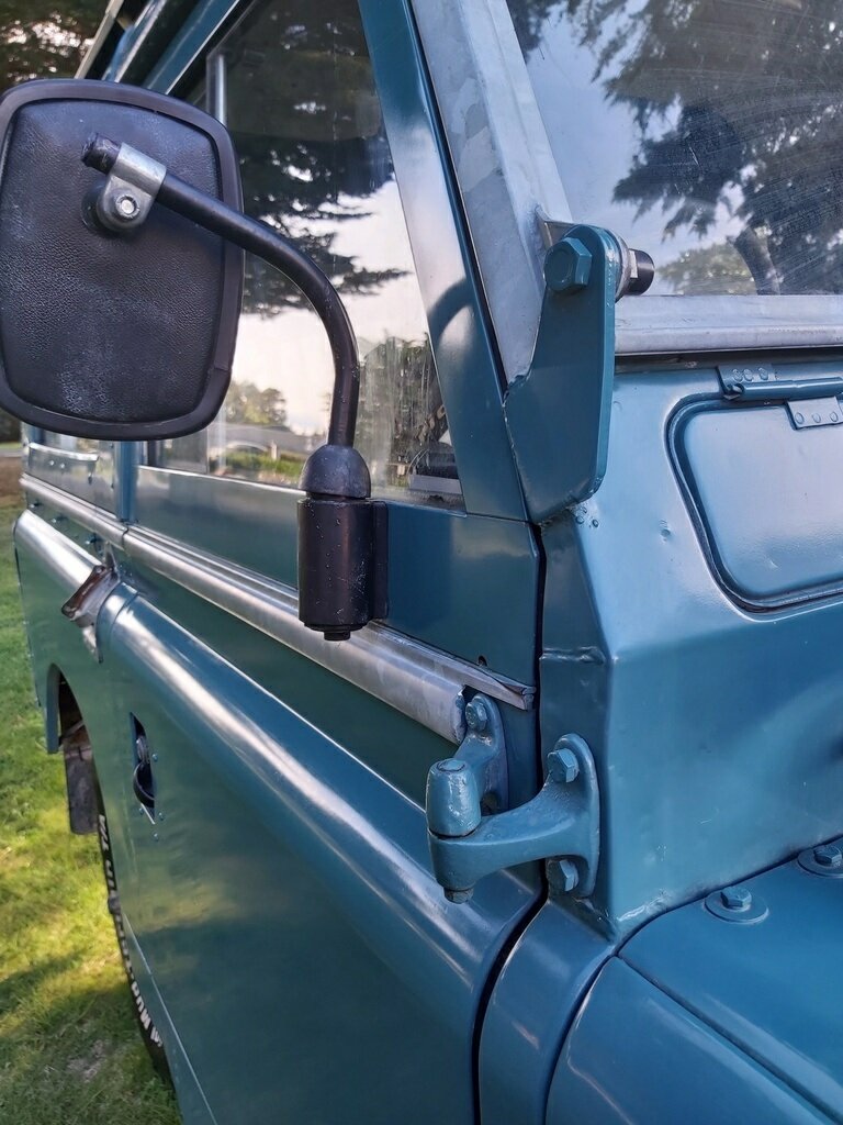 1967 LAND ROVER SERIES IIA 4 SP MANUAL WAGON