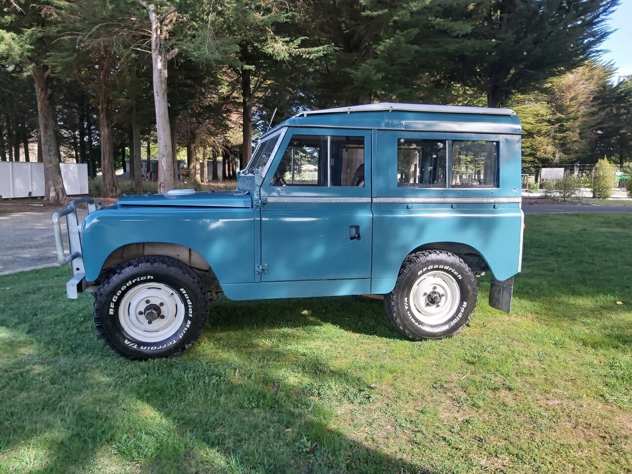 1967 LAND ROVER SERIES IIA 4 SP MANUAL WAGON