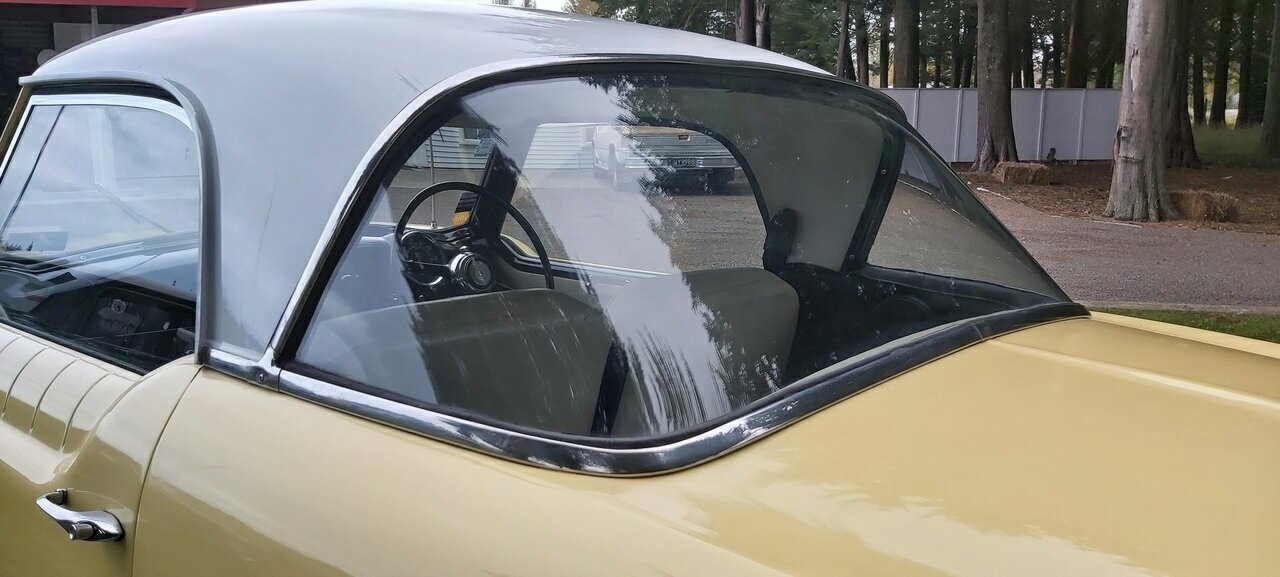 1958 NASH METROPOLITAN SERIES III COUPE