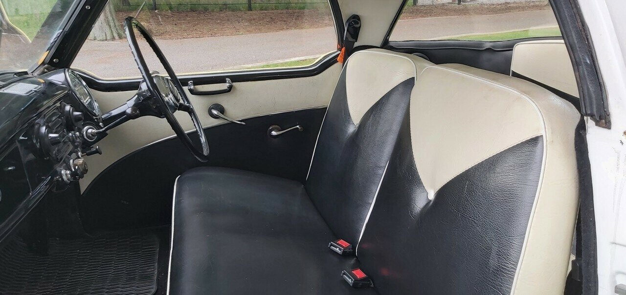 1958 NASH METROPOLITAN SERIES III COUPE