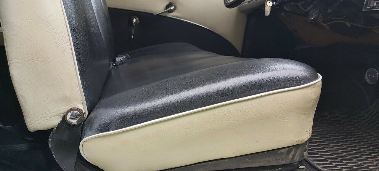 1958 NASH METROPOLITAN SERIES III COUPE