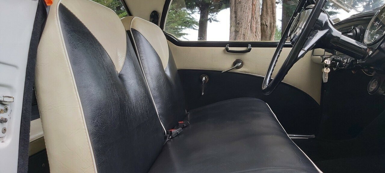 1958 NASH METROPOLITAN SERIES III COUPE