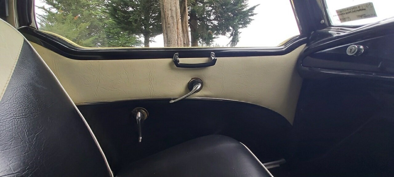 1958 NASH METROPOLITAN SERIES III COUPE
