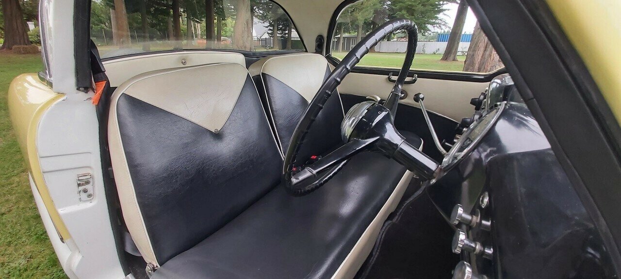1958 NASH METROPOLITAN SERIES III COUPE