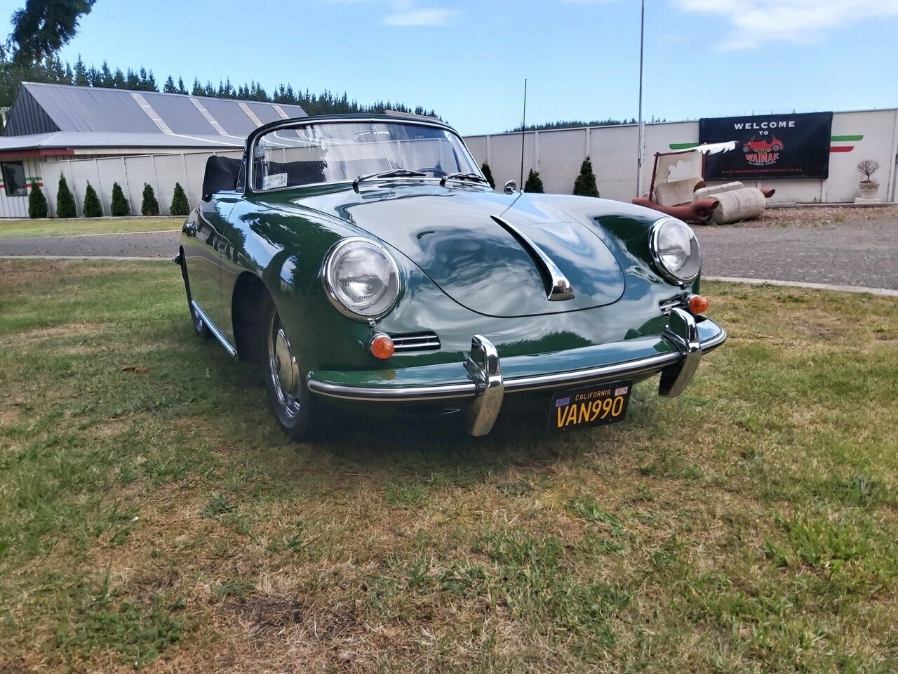 1965 PORSCHE 356 SC 4 SP MANUAL 2D CABRIOLET