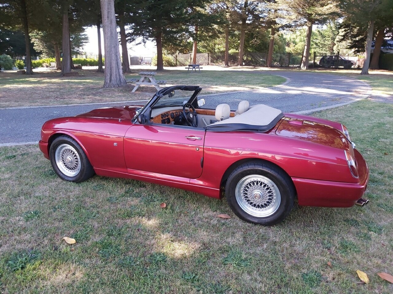 1994 MG RV8 ROADSTER
