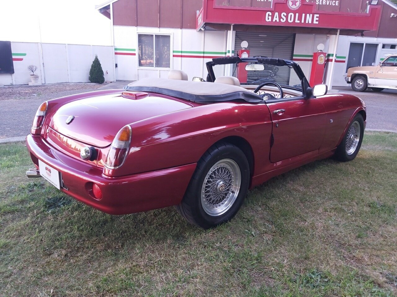 1994 MG RV8 ROADSTER