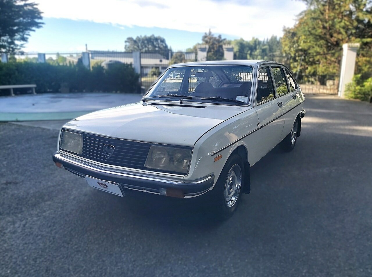 1977 LANCIA BETA 2000 5 SP MANUAL 4D SEDAN