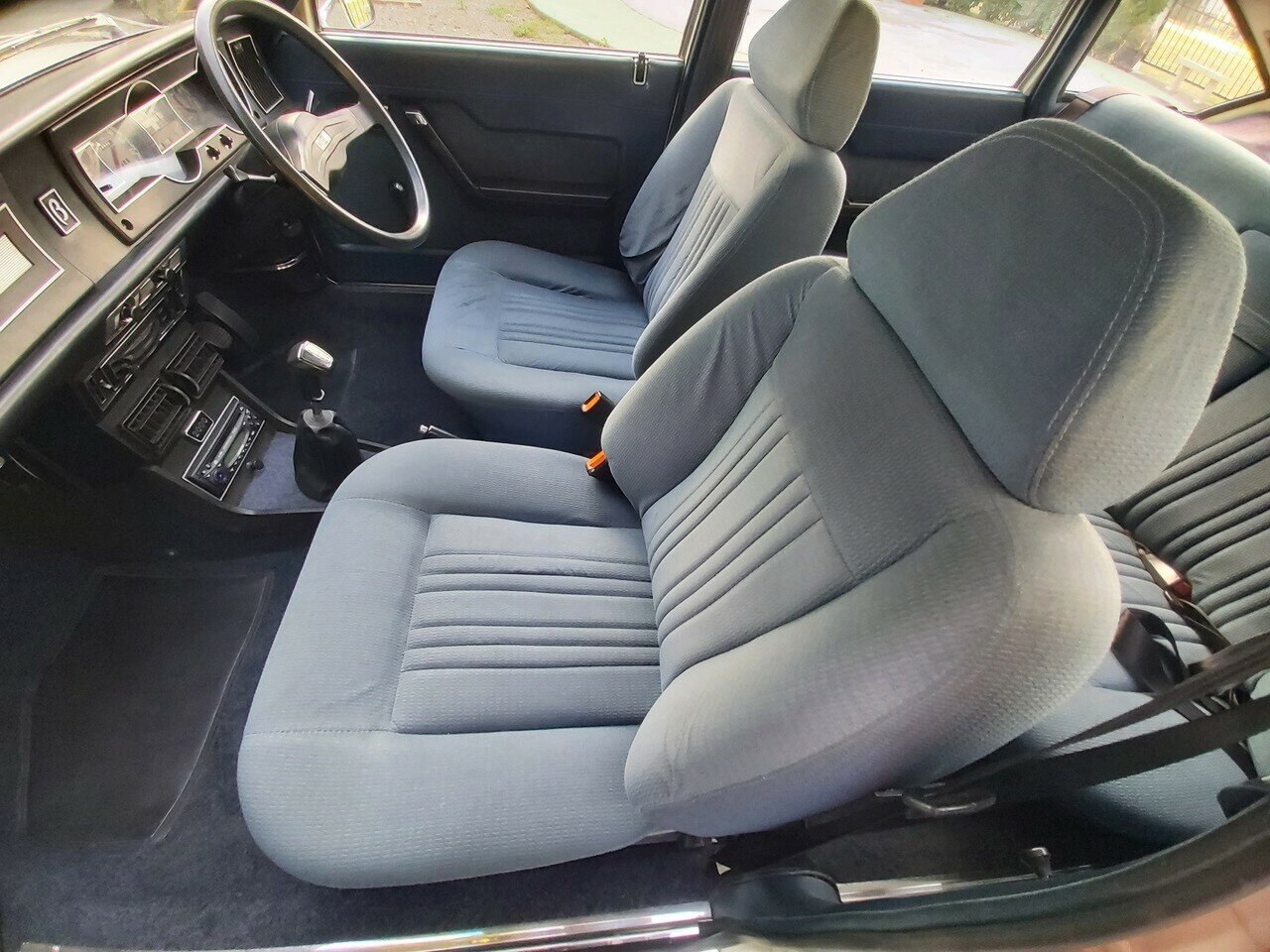 1977 LANCIA BETA 2000 5 SP MANUAL 4D SEDAN