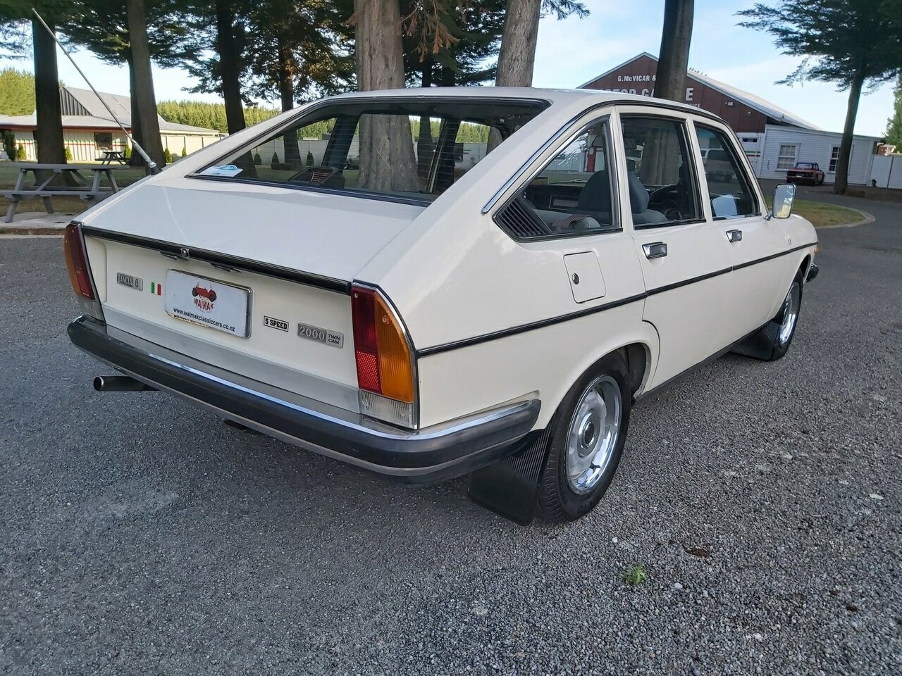 1977 LANCIA BETA 2000 5 SP MANUAL 4D SEDAN