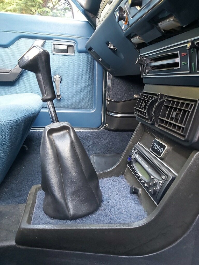 1977 LANCIA BETA 2000 5 SP MANUAL 4D SEDAN