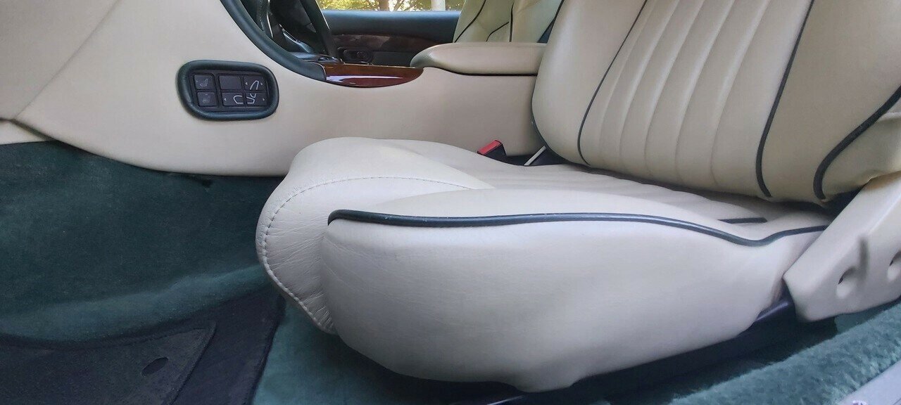 1995 ASTON MARTIN DB7 4 SP AUTOMATIC 2D COUPE