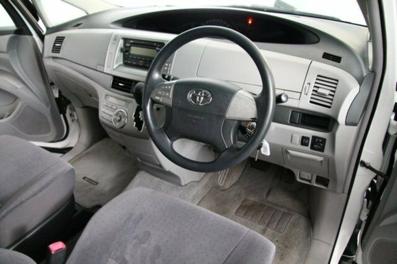 2006 TOYOTA TARAGO GLi ACR50R