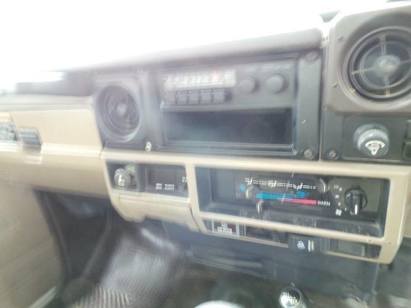 1985 TOYOTA LAND CRUISER HJ75 TRAY TRUCK