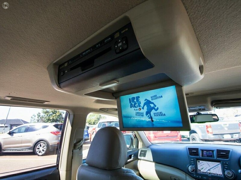 2011 TOYOTA KLUGER GRANDE GSU40R