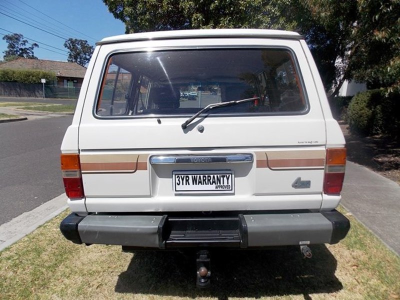 1985 TOYOTA LANDCRUISER (4x4)