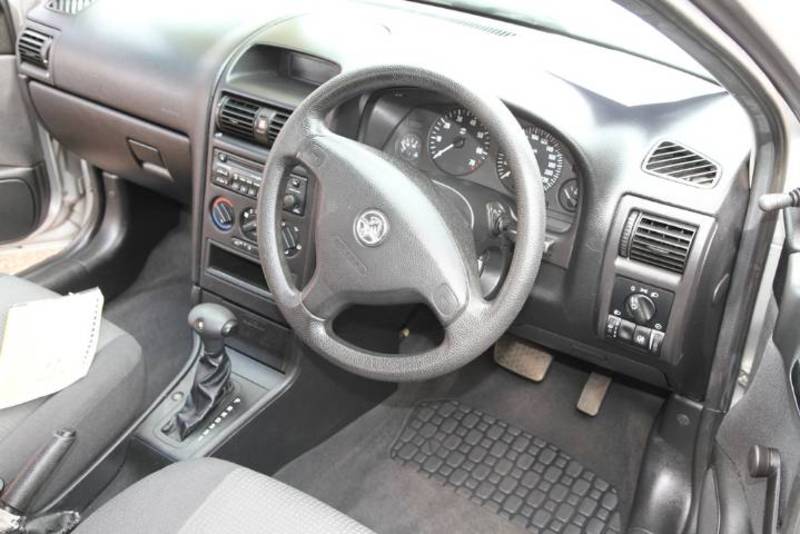 2003 HOLDEN ASTRA CITY TS